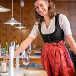 Zur Post 3* Rohrdorf (Bavaria)