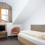 Zur Post 3* Rohrdorf (Bavaria)