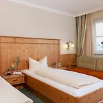 Zur Post 3* Rohrdorf (Bavaria)