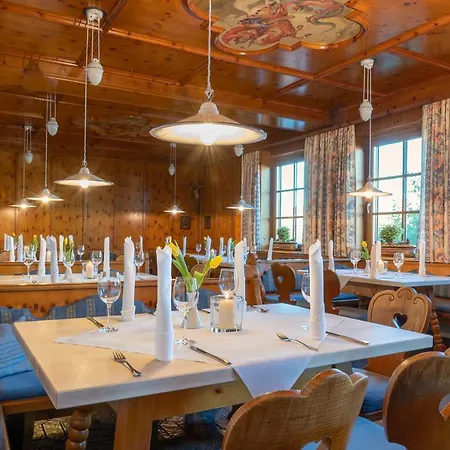 Zur Post Hotel Rohrdorf (Bavaria)