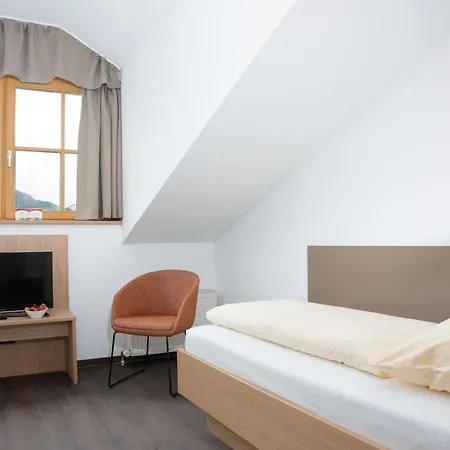 Zur Post 3* Рордорф