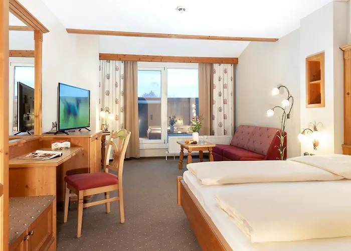 Zur Post Hotel 3*