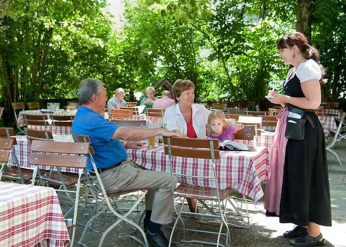 Hotel Zur Post Rohrdorf (Bavaria)